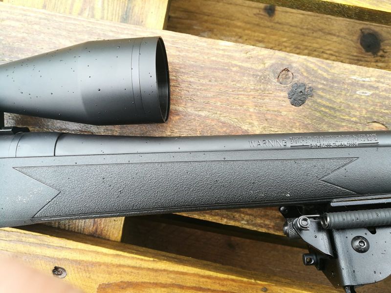 Rifle MOSSBERG PATRIOT Área de agarre en guardamanos